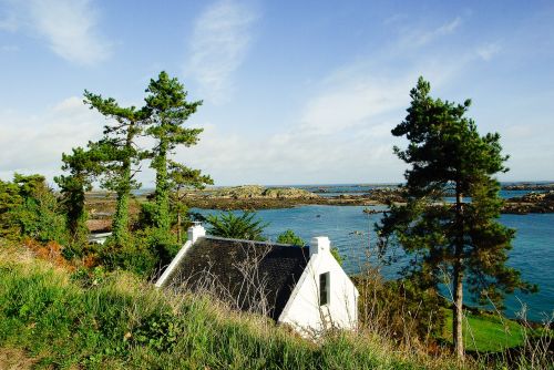 normandy chausey island rocks