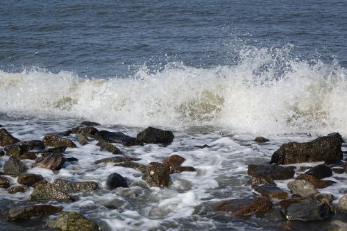 north sea wave spray