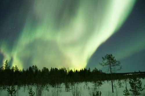 northern lights aurora borealis solar wind