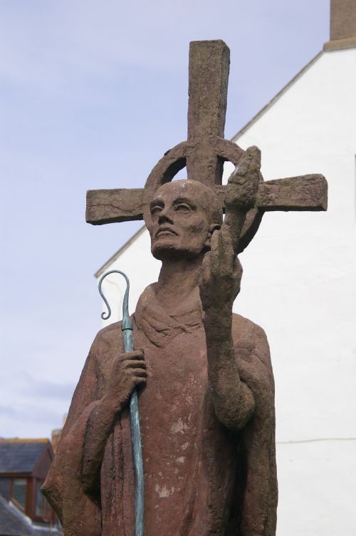 northumberland statue church