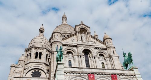 notre-dame montmartre paris