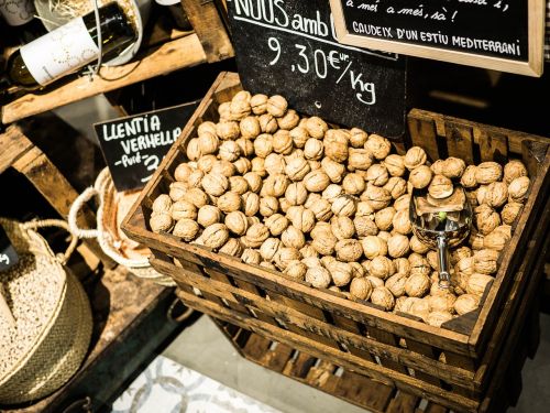 nuts market vegetables