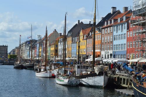 nyhavn denmark copenhagen