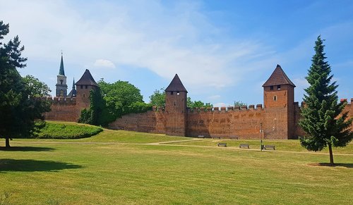 nymburk  the walls of the  monument