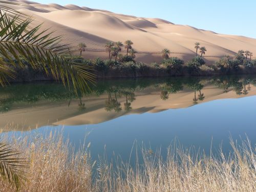 oasis libya lake