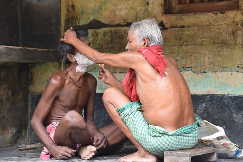 odisha  india  barber
