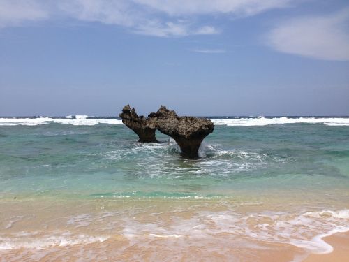 okinawa sea heart rock