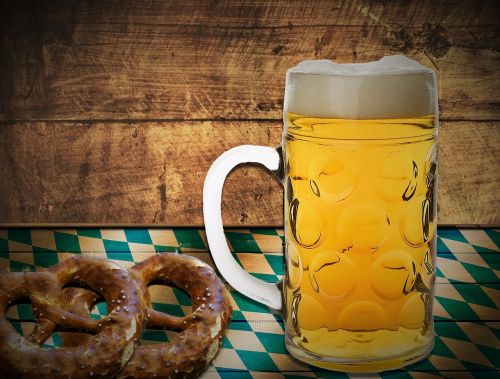 oktoberfest beer pretzel