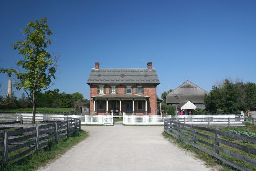 old house farm