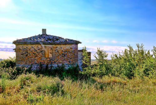 old ruin architecture