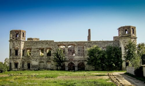 old castle the ruins of the