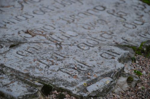 old headstone stone