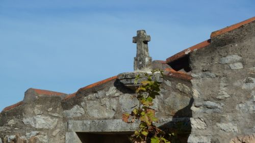 old architecture cross symbols