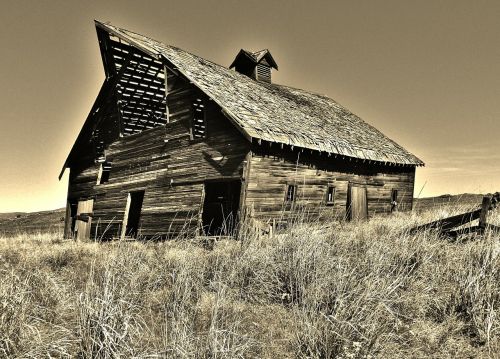 old barn country outside