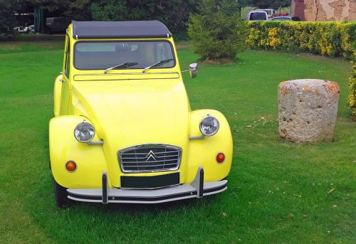 old car citroën 2cv vehicle