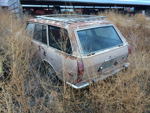 old car datsun 510 farm