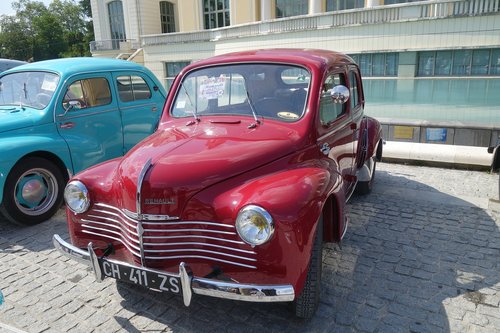 old car  renault  4cv