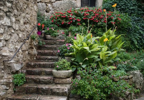 old house  staircase  village