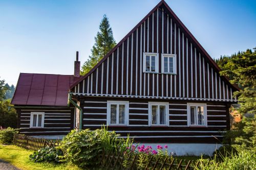 Old House, Architecture