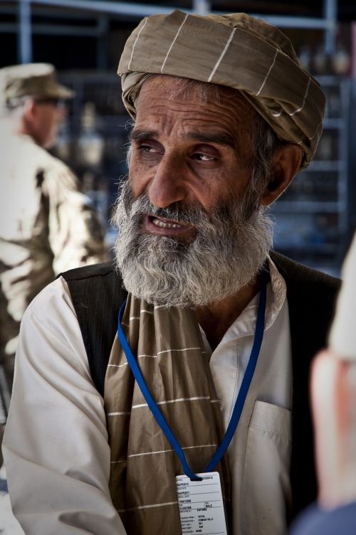 old man beard aging