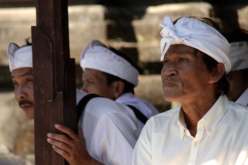 old people  bali  religious