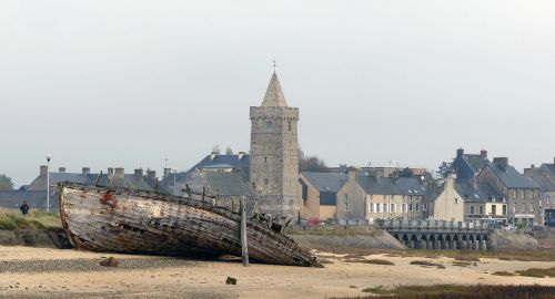 old ship on the beach wood wreck wreck