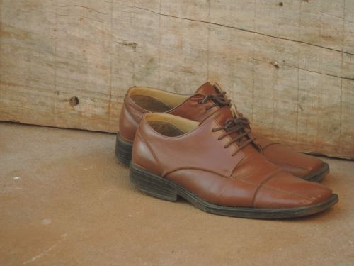 old shoe brown shoe shoe