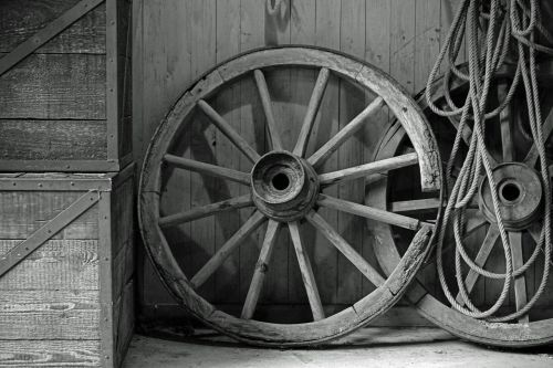 old wheel wagon wheel black white