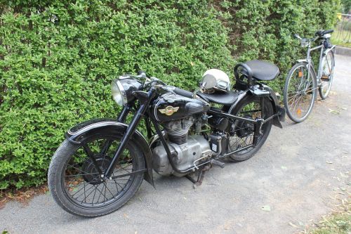 oldtimer motorcycle antique