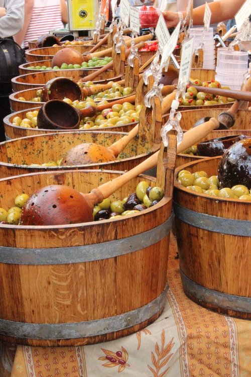 olives  market  green