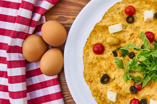 omelet egg breakfast