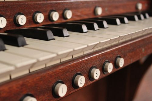 organ keyboard music