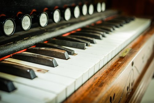 organ  keys  old
