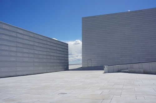 oslo opera white