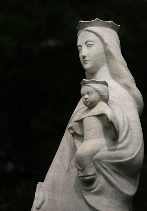 our lady sculpture marble