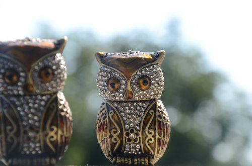 owl toy stones