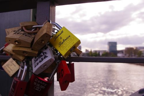 padlock love frankfurt