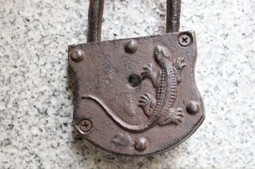 padlock iron rust