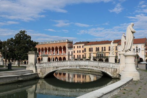 padova  italy  sculptures