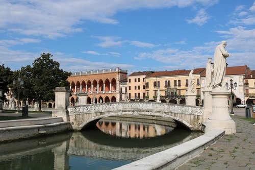 padova  italy  sculptures