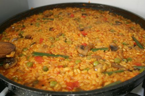 paella vegetarian food