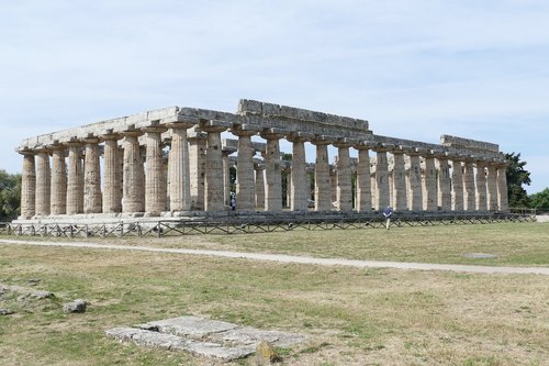 paestum  italy  antiquity