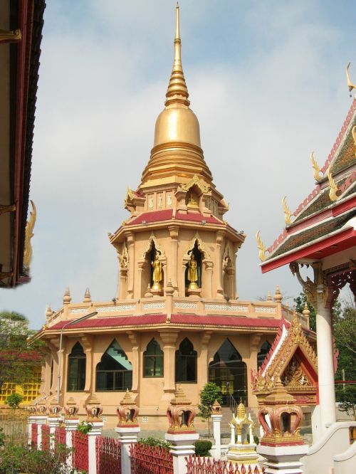 pagoda buddhists thailand
