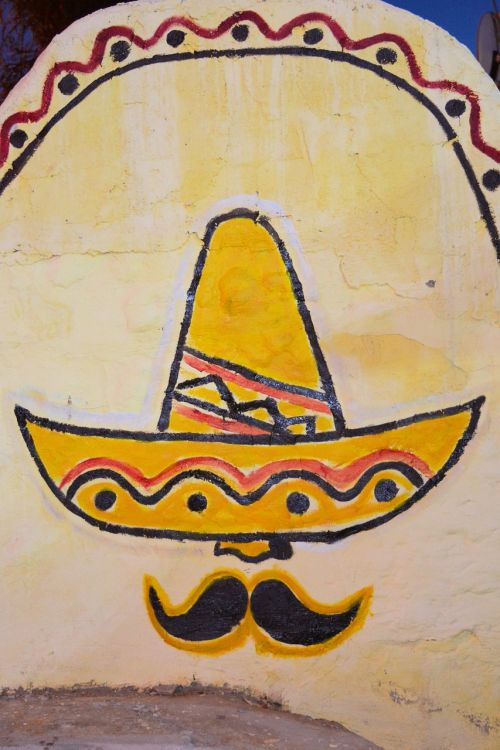 painting mural aztec