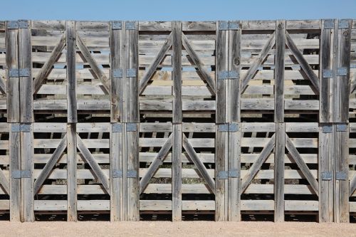 pallets earth frame