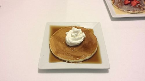 pancake honey cream