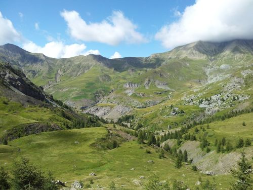 panorama mountain trail