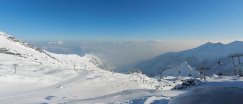 panorama kitzsteinhorn above the clouds