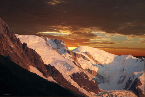 panoramic sunset summit mont-blanc