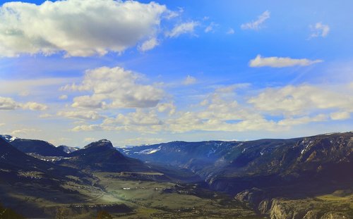 panoramic  mountain  nature